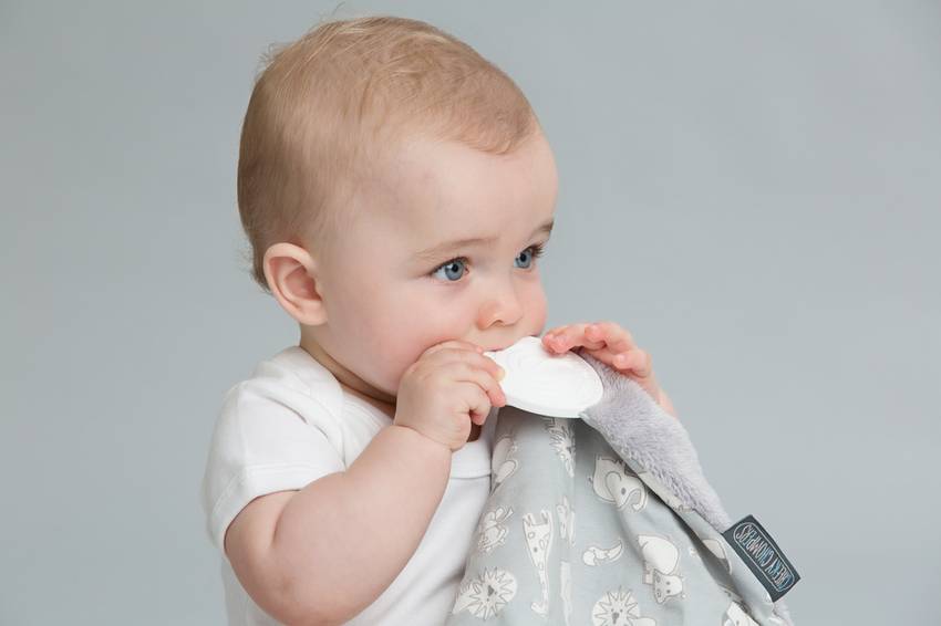 Baby Poop Smells Like Burnt Hair - What Is Wrong? | ParentalQueries