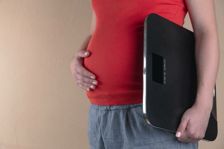 Pregnant Belly Vs Fat Belly Difference: How To Figure It Out